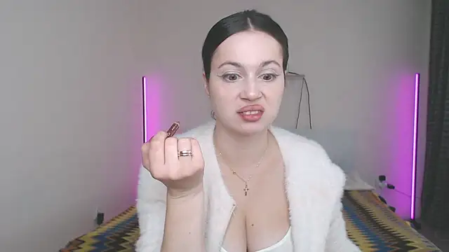 Snapshot of lustxSALLY chatting on 07/09/26, 06:17 lustxSALLY online show from 07/09/26, 06:17
