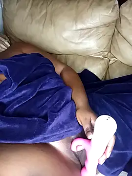 Snapshot of Sweet_HoneyPot1 chatting on 04/12/26, 12:15 Sweet HoneyPot1 online show from 04/12/26, 12:15