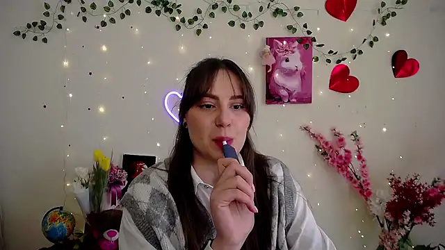 Amanda Bright  online show from 03/10/26, 07:35