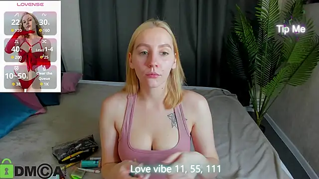 Anna Chelsea online show from 11/19/25, 01:05