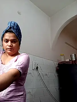 Trisha 71 online show from 11/12/25, 04:02