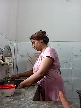 Snapshot of Trisha_71 chatting on 03/09/26, 04:05 Trisha 71 online show from 03/09/26, 04:05