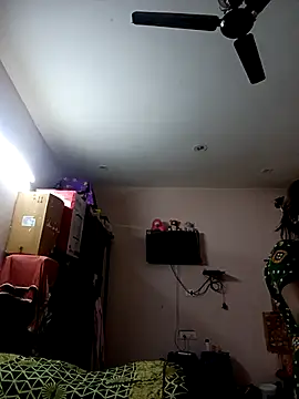 Snapshot of Trisha_71 chatting on 03/23/26, 03:32 Trisha 71 online show from 03/23/26, 03:32