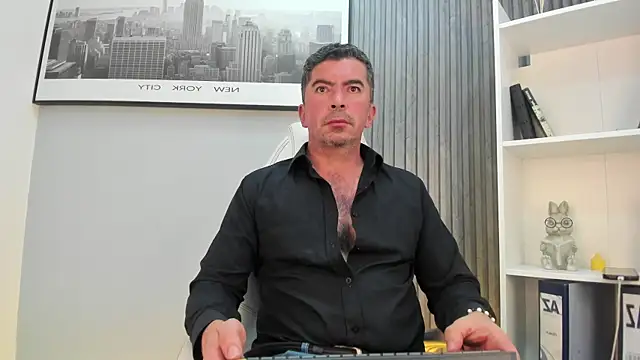 JuanKFit 45 online show from 07/12/26, 04:36