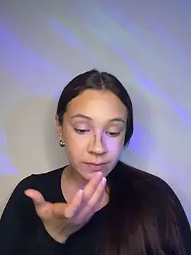 HinataArai online show from 10/27/25, 08:24