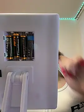 EvvaBBW online show from 12/17/25, 02:01