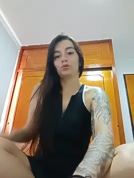 Snapshot of Demy_Rhoades chatting on 04/07/26, 01:11 Demy Rhoades online show from 04/07/26, 01:11