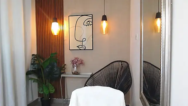 Lia Mar  online show from 04/16/26, 06:30