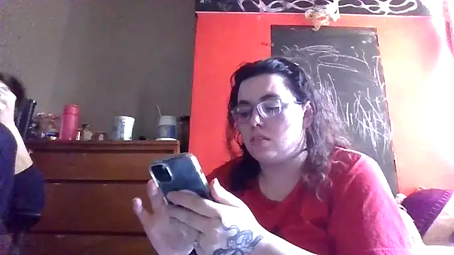Snapshot of princessbr_013 chatting on 03/12/26, 01:28 princessbr 013 online show from 03/12/26, 01:28