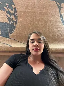 Snapshot of BellaLeclair chatting on 03/11/26, 11:33 BellaLeclair online show from 03/11/26, 11:33