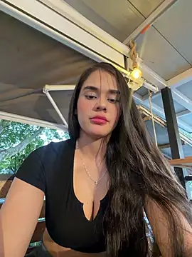 Snapshot of BellaLeclair chatting on 03/30/26, 10:44 BellaLeclair online show from 03/30/26, 10:44