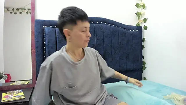  Hannah Hot online show from 11/29/25, 01:52