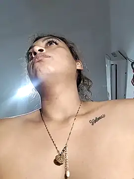 Snapshot of shanell_saenz chatting on 04/11/26, 12:59 shanell saenz online show from 04/11/26, 12:59