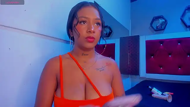 Snapshot of IsauraMontiel chatting on 11/29/25, 08:45 IsauraMontiel online show from 11/29/25, 08:45