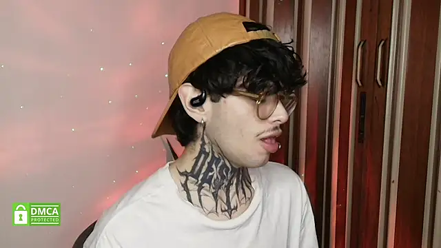 Mihail leroy online show from 02/05/26, 05:34