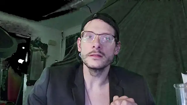 MasterDaddyCool online show from 10/22/25, 08:30