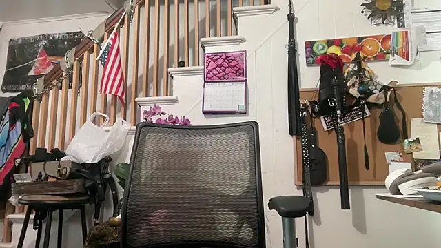 Snapshot of MasterDaddyCool chatting on 03/14/26, 02:33 MasterDaddyCool online show from 03/14/26, 02:33