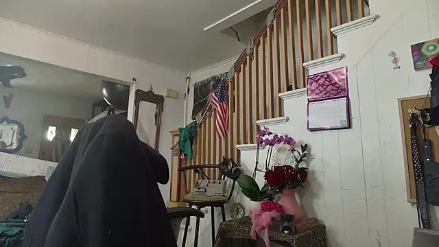 Snapshot of MasterDaddyCool chatting on 03/18/26, 05:16 MasterDaddyCool online show from 03/18/26, 05:16