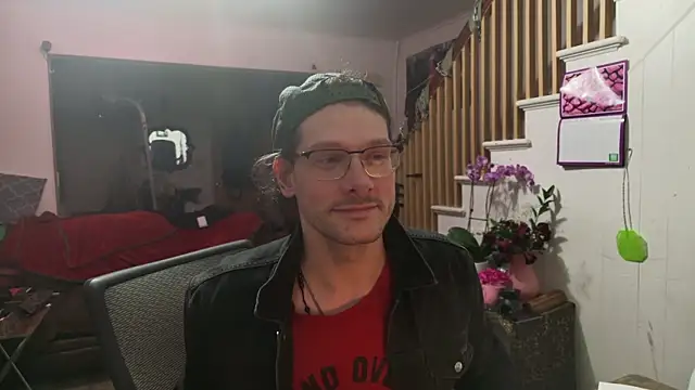 Snapshot of MasterDaddyCool chatting on 03/27/26, 03:34 MasterDaddyCool online show from 03/27/26, 03:34