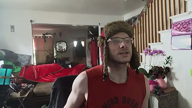 Snapshot of MasterDaddyCool chatting on 03/27/26, 03:34 MasterDaddyCool online show from 03/27/26, 03:34