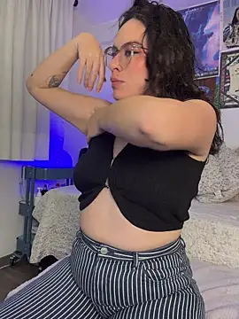 Katheerine online show from 03/22/26, 02:15