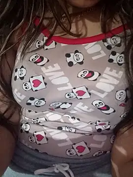 Snapshot of Sweet-arian chatting on 12/20/25, 08:43 Sweet-arian online show from 12/20/25, 08:43