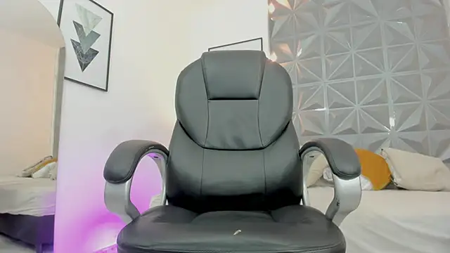 Ricky Owens1 online show from 11/19/25, 06:30