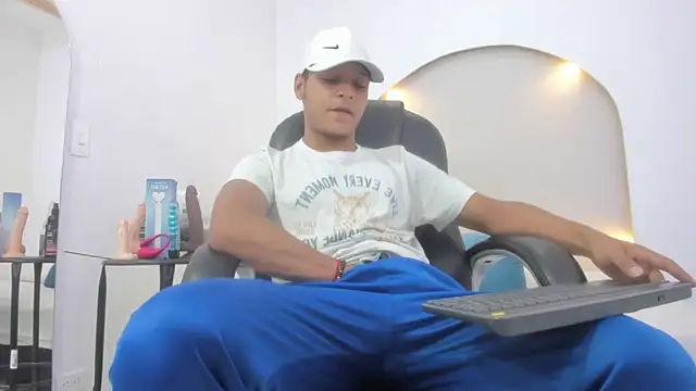 Ricky Owens1 online show from 12/02/25, 08:48