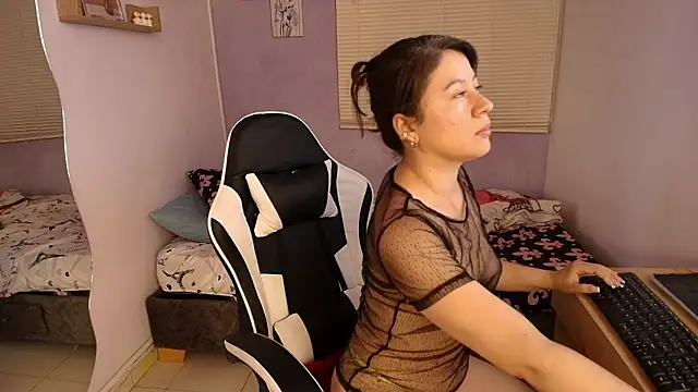 luna desiree online show from 02/17/26, 11:44