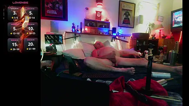Snapshot of Pussyeat2please chatting on 05/18/26, 11:27 Pussyeat2please online show from 05/18/26, 11:27