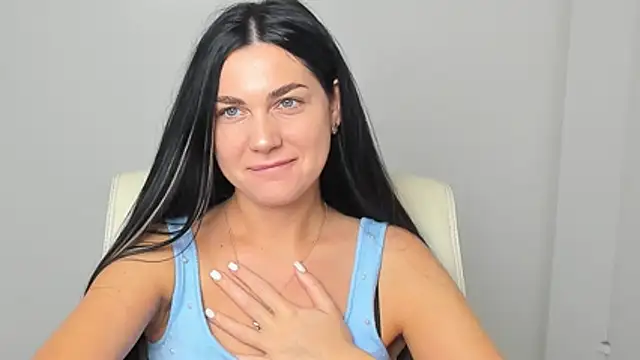 Lune Moon online show from 11/22/25, 06:23