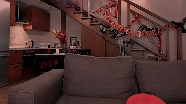 Snapshot of VanillaLivitski chatting on 10/27/25, 01:37 VanillaLivitski online show from 10/27/25, 01:37