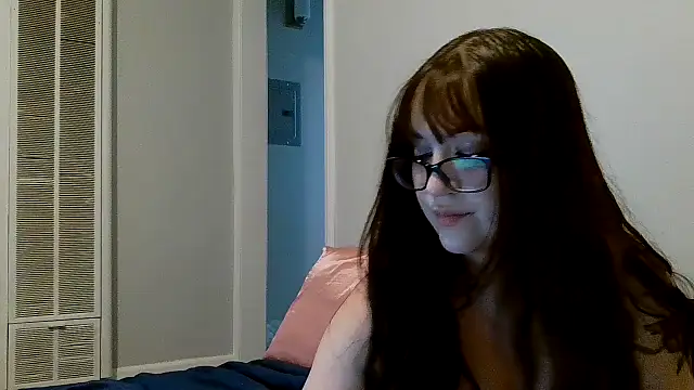 Snapshot of certifiedratchet chatting on 10/29/25, 07:37 certifiedratchet online show from 10/29/25, 07:37