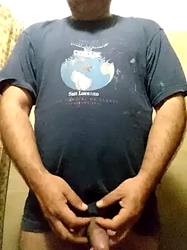 Snapshot of CurableMow chatting on 09/20/25, 08:32 CurableMow online show from 09/20/25, 08:32