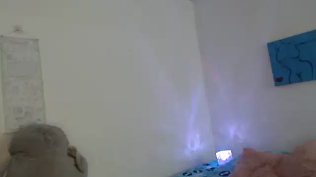 Victoria new online show from 10/04/25, 08:51