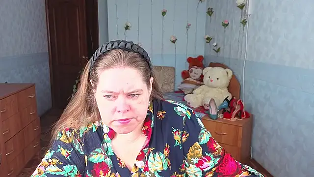 Audrey Aura online show from 09/19/25, 05:09