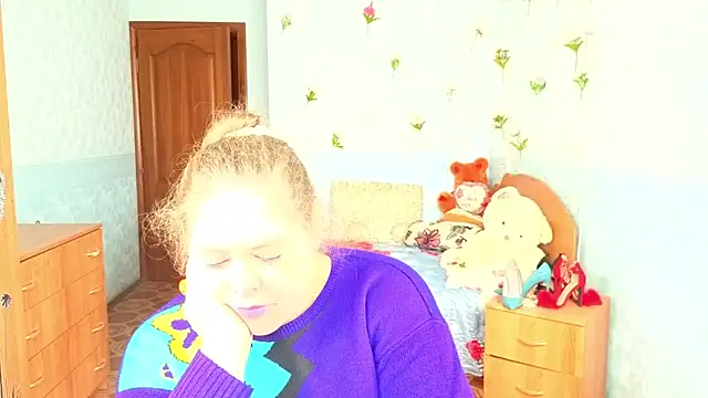 Audrey Aura online show from 09/29/25, 05:23