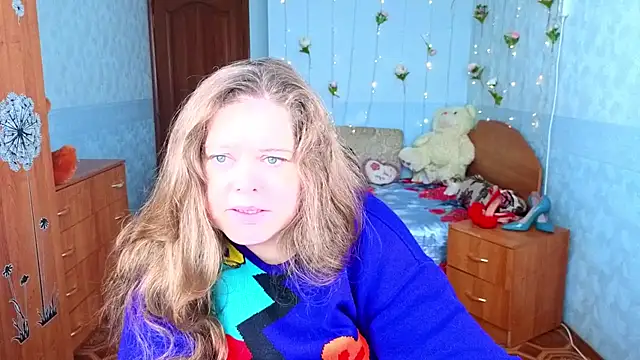 Audrey Aura online show from 10/24/25, 05:15