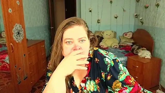 Audrey Aura online show from 11/05/25, 05:07