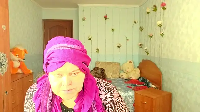 Audrey Aura online show from 11/23/25, 05:40