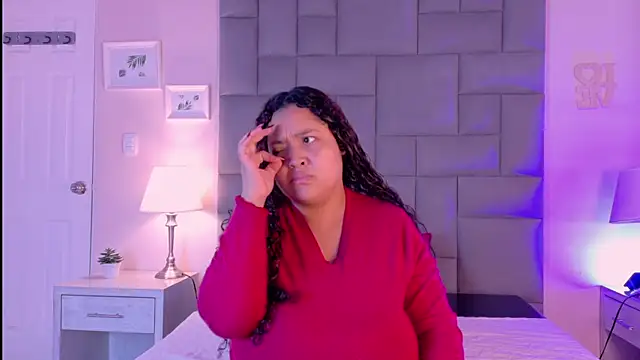 KITY HILL online show from 09/12/25, 04:23