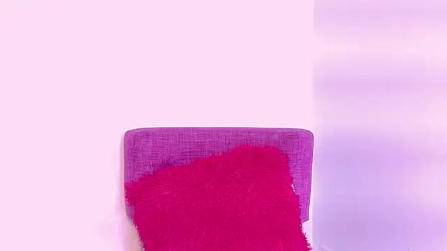 Snapshot of KITY_HILL chatting on 12/21/25, 03:13 KITY HILL online show from 12/21/25, 03:13