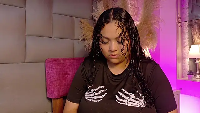 Snapshot of KITY_HILL chatting on 01/11/26, 04:06 KITY HILL online show from 01/11/26, 04:06