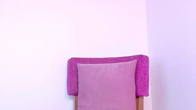 Snapshot of KITY_HILL chatting on 02/14/26, 03:47 KITY HILL online show from 02/14/26, 03:47