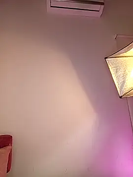 Snapshot of KITY_HILL chatting on 02/15/26, 07:51 KITY HILL online show from 02/15/26, 07:51