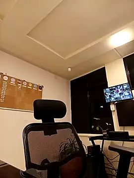 Snapshot of KITY_HILL chatting on 02/22/26, 01:51 KITY HILL online show from 02/22/26, 01:51