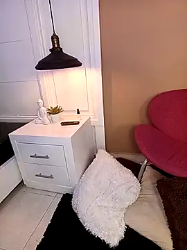 Snapshot of KITY_HILL chatting on 03/02/26, 07:15 KITY HILL online show from 03/02/26, 07:15