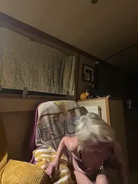 Snapshot of ladyboatlady chatting on 02/21/26, 12:22 ladyboatlady online show from 02/21/26, 12:22