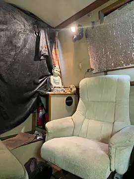 Snapshot of ladyboatlady chatting on 03/06/26, 07:38 ladyboatlady online show from 03/06/26, 07:38