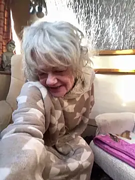 Snapshot of ladyboatlady chatting on 03/14/26, 07:58 ladyboatlady online show from 03/14/26, 07:58